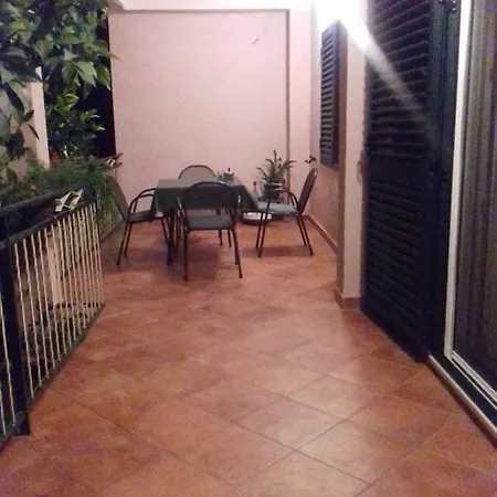 Jordan Apartment *